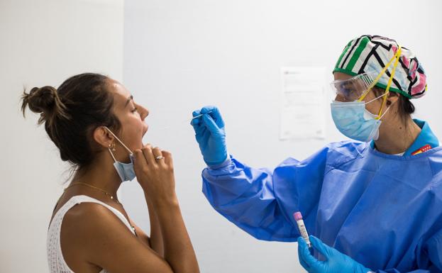 Sanidad vacunará la próxima 5.000 valencianos para ir de Erasmus