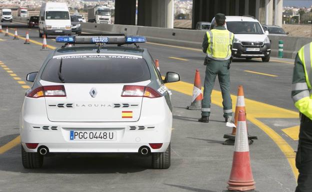 Una valenciana detenida en Albacete tras conducir 50 kilómetros en sentido contrario