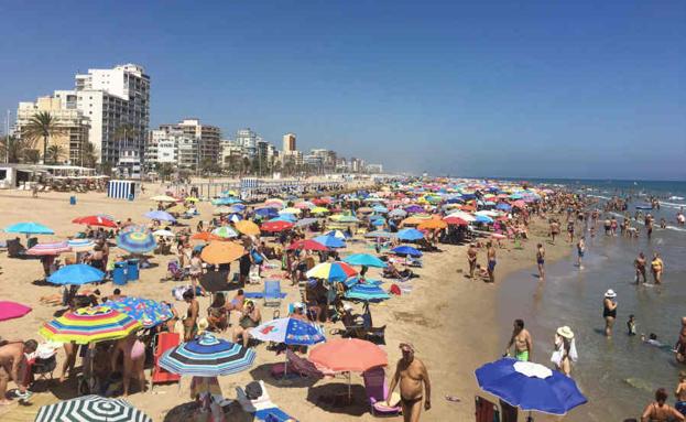 ¿Cuánto cuesta este verano alquilar un apartamento en la playa de Gandia?