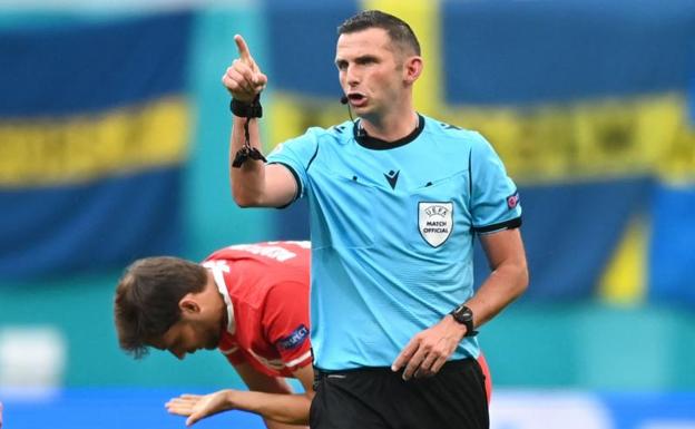 Michael Oliver arbitrará el Suiza-España