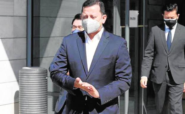 Meriton desvalencianiza la cúpula