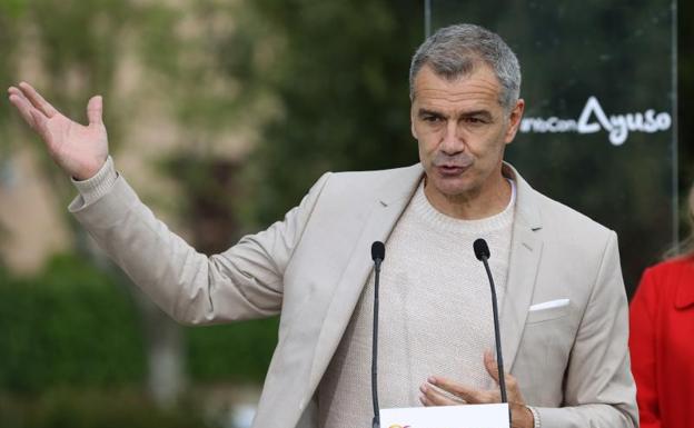 Toni Cantó defiende que la Oficina del Español «no es un chiringuito», como acusa con «virulencia la izquierda»