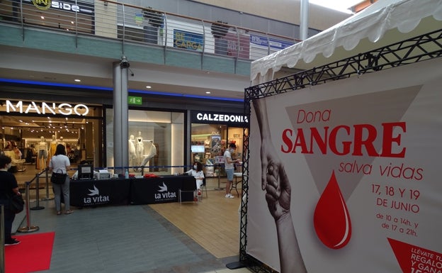 Récord de donación de sangre en La Vital de Gandia con 600 participantes