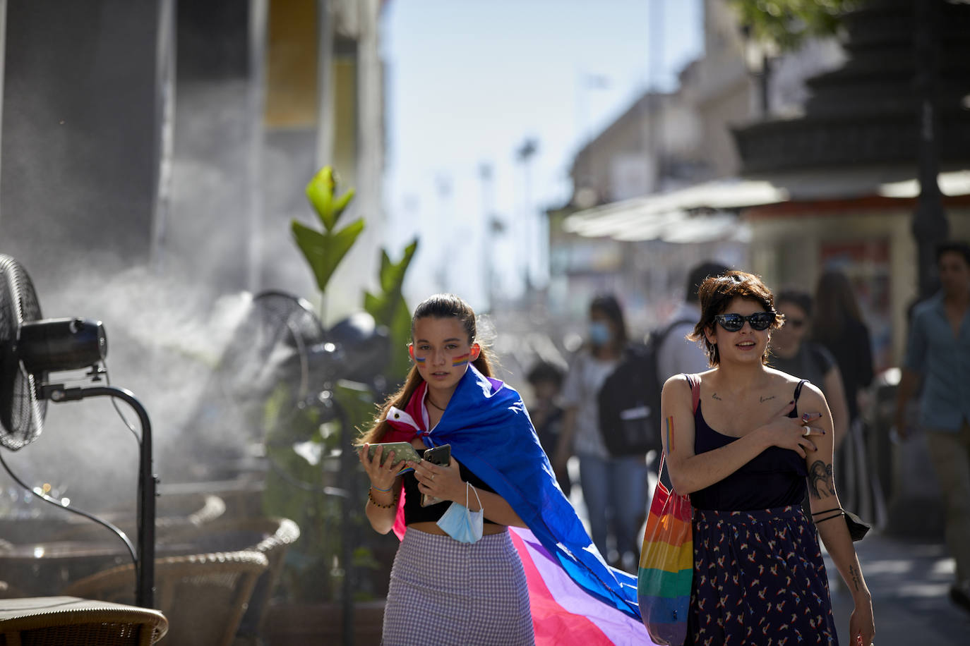 El Orgullo LGTBI llena de color Madrid