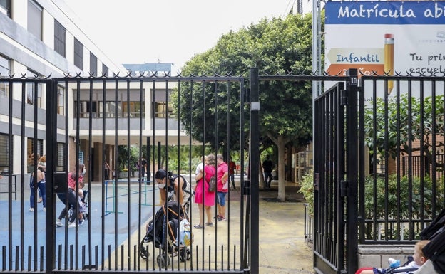 Entradas escalonadas y dudas sobre el uso de la mascarilla en el patio para el nuevo curso