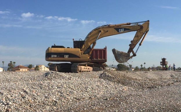 Los vecinos de Sagunto piden que se presente el contencioso contra los espigones de Almenara