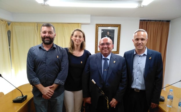 El edil de Ciudadanos del Perelló se pasa al PP para dar la mayoría al ejecutivo