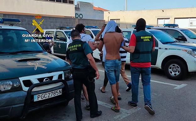 Desmantelan una organización criminal que ocupaba pisos para venderlos en Torrevieja