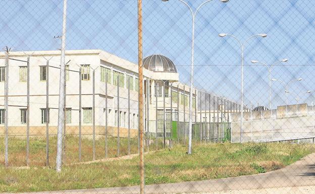 Una pelea entre 30 presos de la cárcel de Picassent deja un herido y varios reclusos en aislamiento