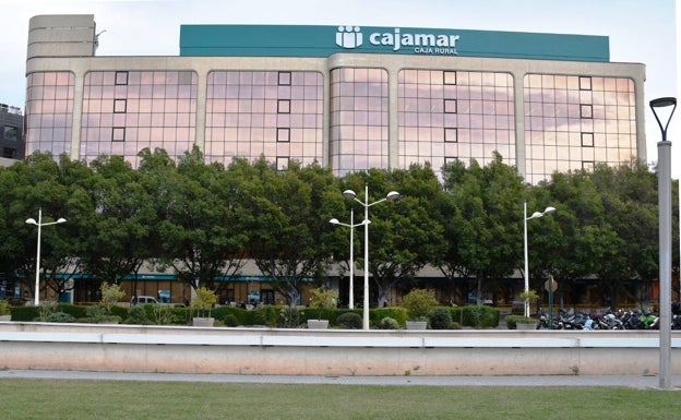 Cajamar vende una cartera inmobiliaria de 500 millones a Cerberus