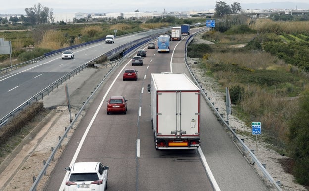 El acceso de Alzira a la AP-7, en el aire tres años después