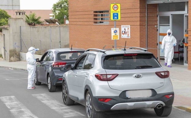 Picassent traslada las PCR al pabellón junto al colegio San Ignacio ante el aumento de contagios