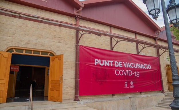 Récord de vacunación en Cullera con más de mil inmunizaciones en un día