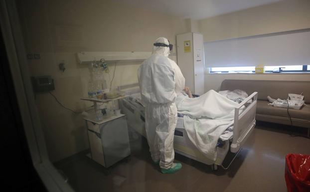 Sanidad notifica 2.112 casos nuevos de coronavirus en la Comunitat y un brote con 38 contagios en Valencia