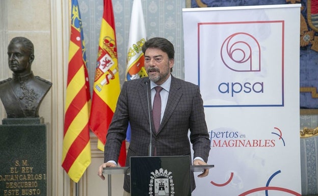 Barcala cree que las nuevas restricciones del Consell pueden «arruinar» toda la temporada turística