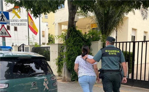 Cae en Calpe una banda de 'cogoteros', especialistas en asaltar a sus víctimas a la salida del banco