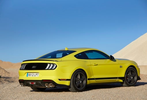 Al volante del Ford Mustang Mach 1, posiblemente el último de su especie