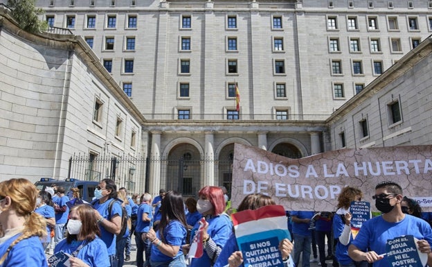 El Gobierno ningunea al Consell y recorta el trasvase Tajo-Segura