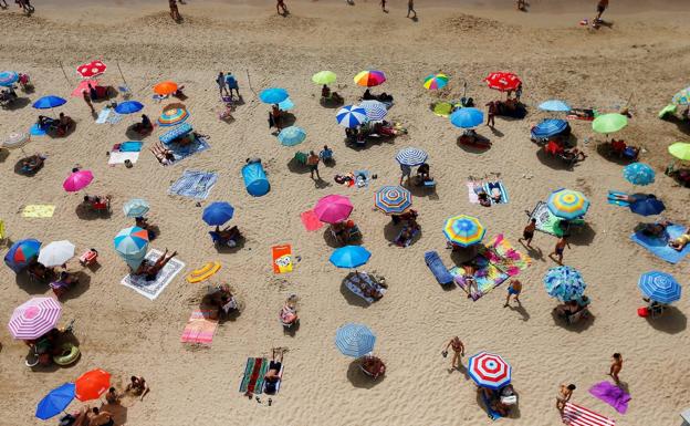 El horario de las playas de Benidorm en julio y agosto de 2021