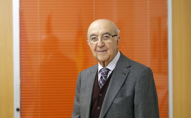 Muere el doctor José Fornés, expresidente del Colegio de Médicos de Valencia, de la Comunitat y de España