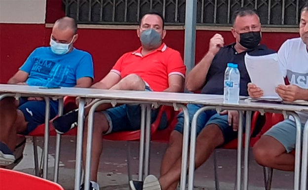 David Tiscar y sus directivos abandonan la presidencia del CD Jávea