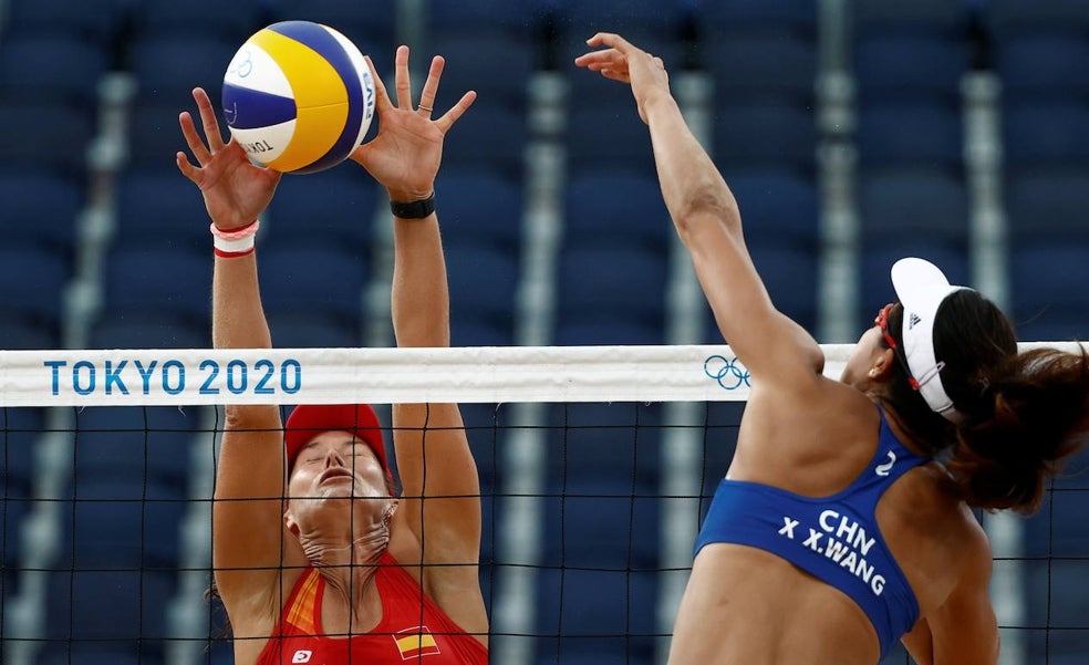 El voley playa de la Comunitat gasta su bola extra en Tokio