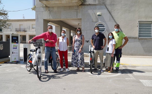 San Antonio de Benagéber estrena el nuevo servicio de alquiler de bicicletas eléctricas