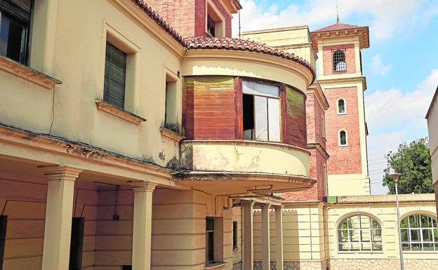 El plan sanitario de obras se atasca en una decena de hospitales y ambulatorios de la Comunitat