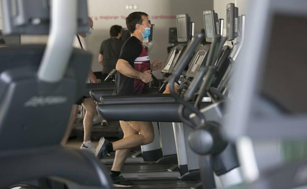 10 normas (no escritas) que respetar en un gimnasio: ¿cuántas cumples?