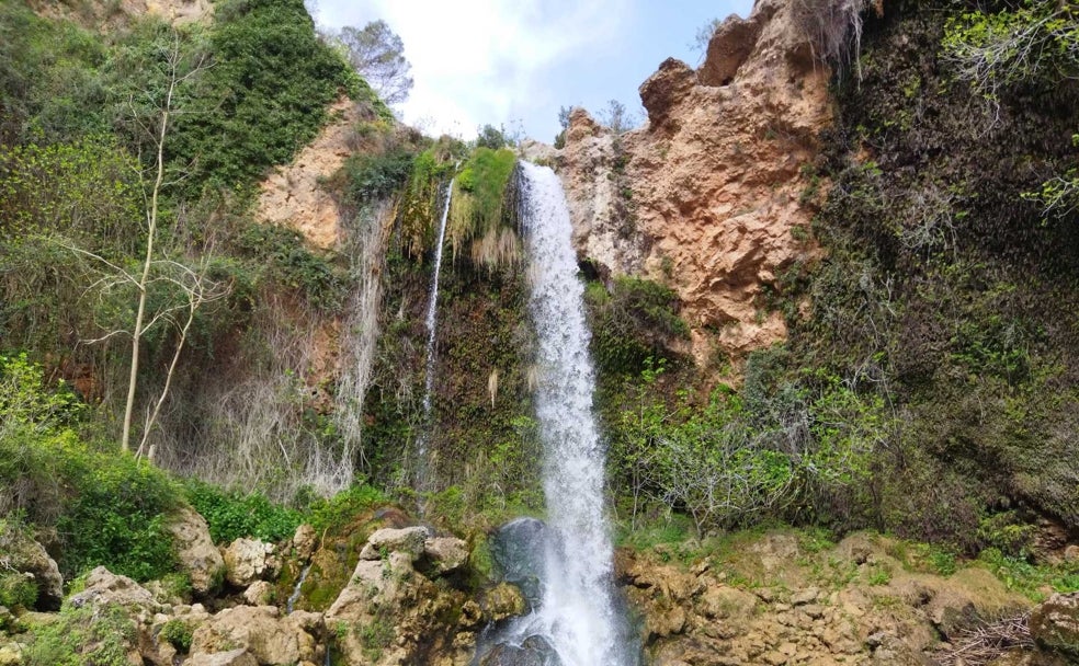 Bajo el embrujo de las tres cascadas de Anna