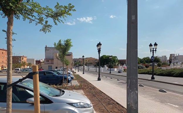 El PP de Paterna critica la eliminación de 60 plazas de aparcamiento frente al entorno de la Torre