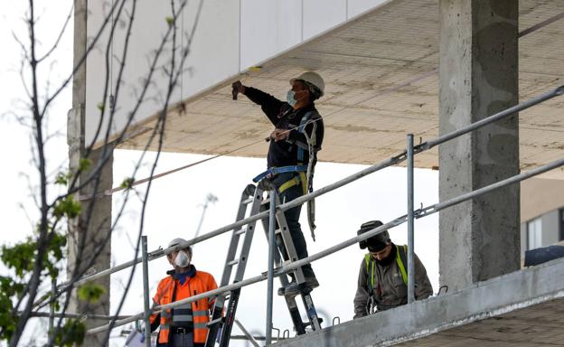 El verano no alivia el desempleo en Valencia e incluso crece en varios barrios