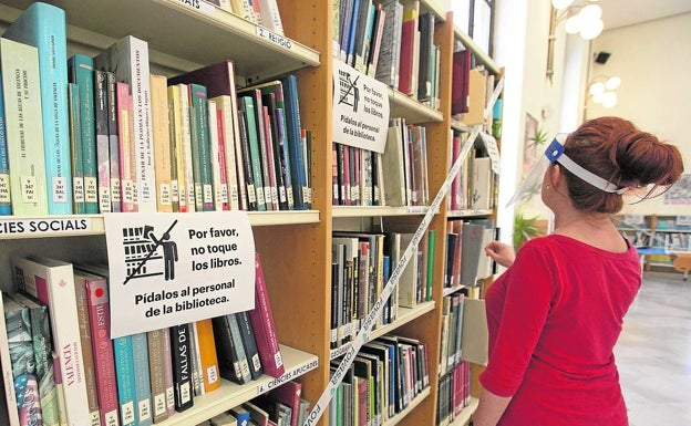 Valencia se queda en agosto con sólo diez bibliotecas abiertas de las 32 de la ciudad