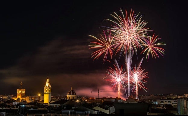 Teatro, pólvora y música en las fiestas de Alcàsser
