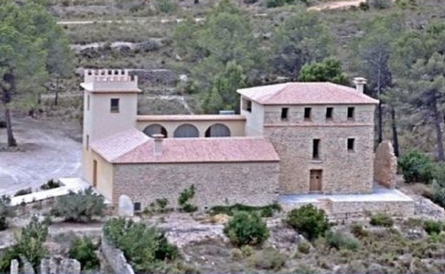 Ruta Senderista Nocturna con cena y lluvia de estrellas en l'Heretat del Salido de l'Olleria