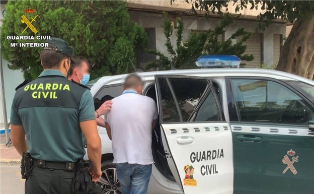 Detenido después de agredir a una anciana por la calle para robarle el bolso con 6.000 euros