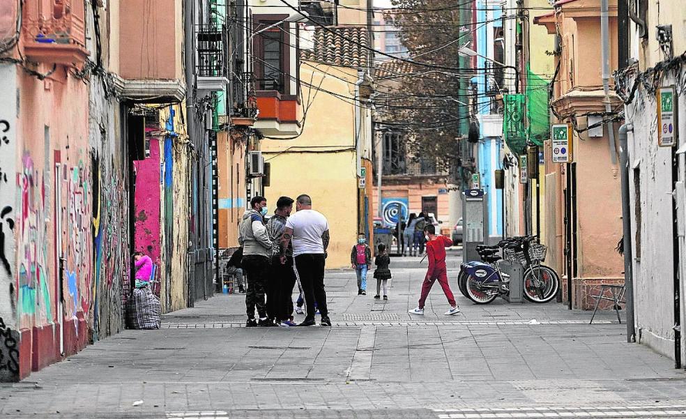 Vecinos del Cabanyal denuncian el grave repunte de problemas de convivencia