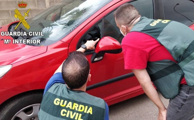 La Guardia Civil detiene en Chelva a un hombre por conducción temeraria