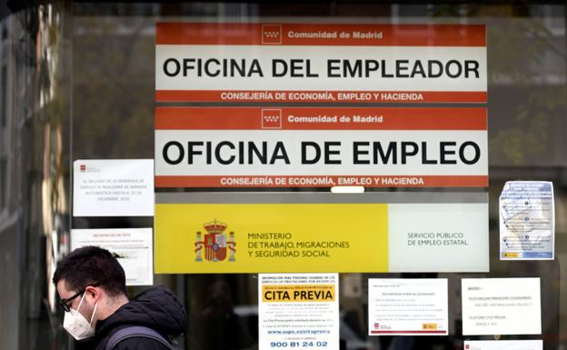 El SEPE alerta de las «situaciones incompatibles con el paro y el subsidio»