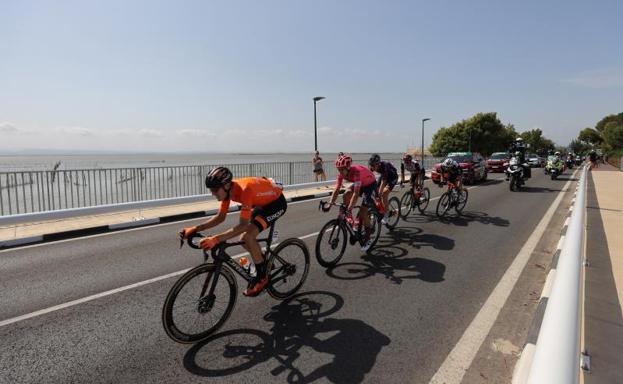 Calles cortadas en Gandia por la salida de la etapa de la Vuelta a España