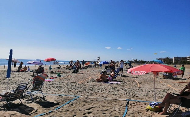 Dos rescates en la playa de Canet d'en Berenguer