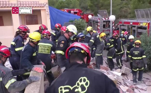 Vídeo: Así ha sido el rescate del un superviviente del derrumbe de un edificio en Peñíscola