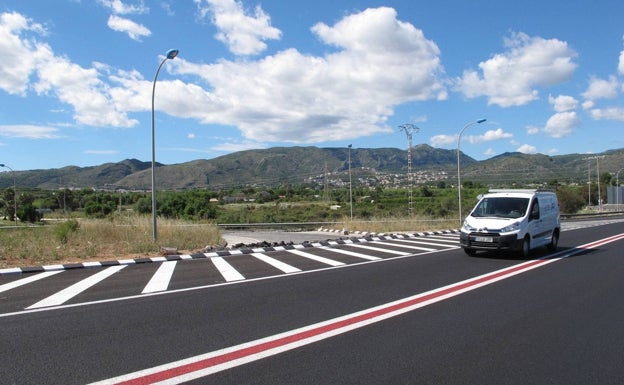 El Ivace anuncia obras de mejora en diez polígonos industriales del norte de Alicante