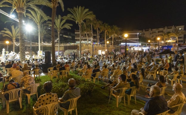 La Sociedad Musical La Lira pone el broche final a la programación de Estiu Festiu de l'Alfàs