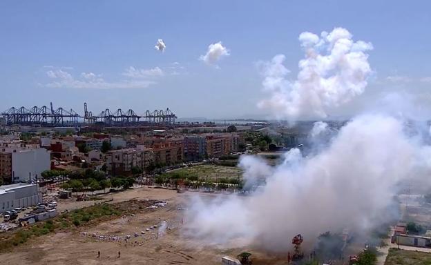 Final apoteósico en la mascletà de Pirotecnia Turís en Nazaret