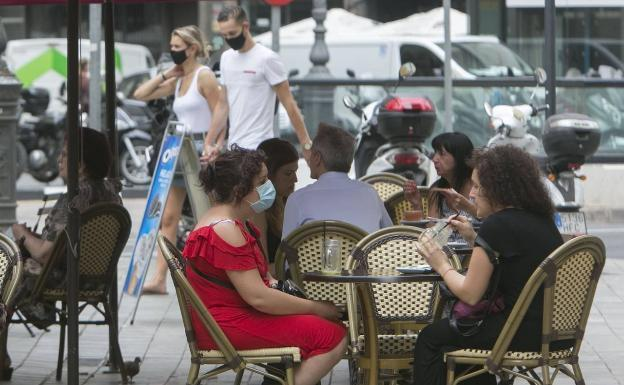 ¿Hasta qué hora están abiertos los bares y restaurantes en la Comunitat Valenciana?