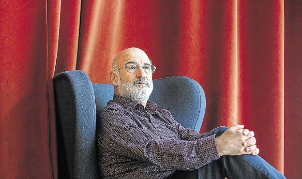 Fernando Aramburu abrirá el programa literario de La Nau