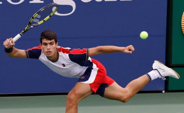 A qué hora juega Carlos Alcaraz en el Open USA: dónde ver por TV los cuartos de final contra Auger-Aliassime