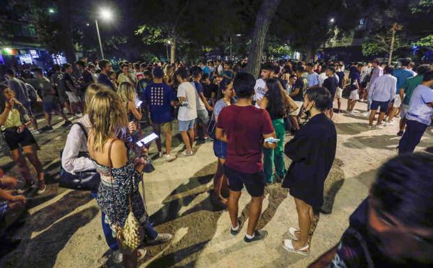 El Consell revisará horarios y aforos de locales y restricciones del ocio nocturno