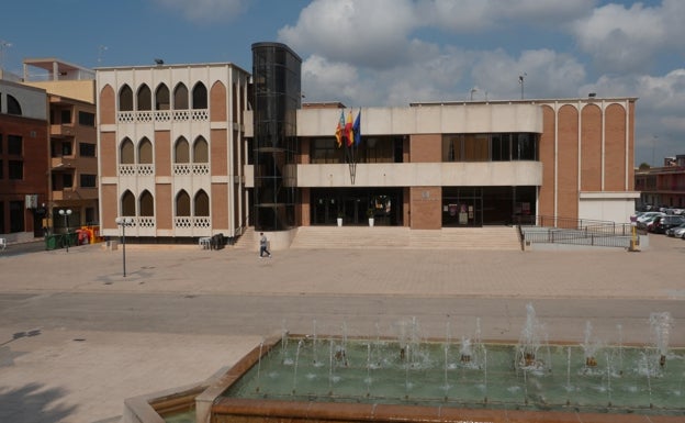 Almussafes mantiene la oferta de talleres en el Centre Cultural